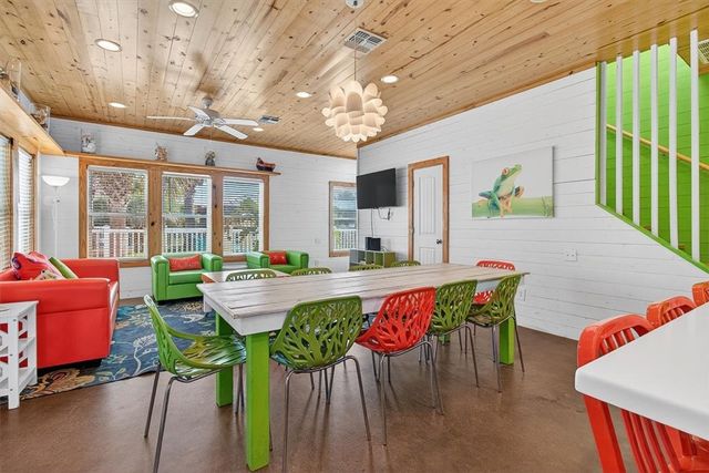 301 E Avenue C 5, Port Aransas, TX 78373