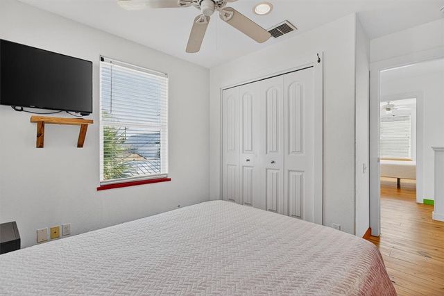 301 E Avenue C 5, Port Aransas, TX 78373