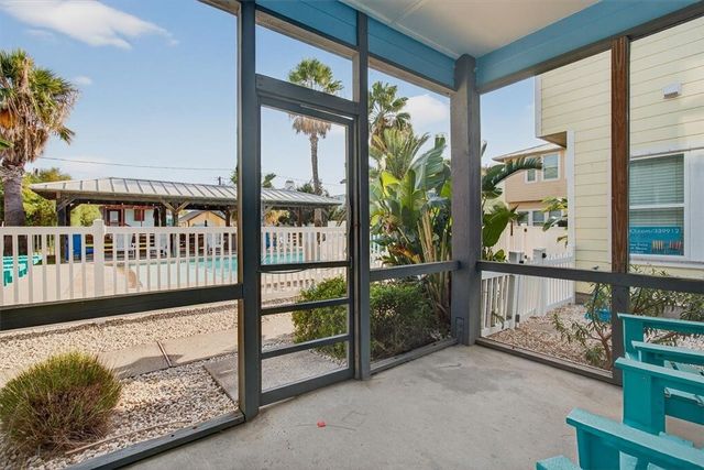 301 E Avenue C 5, Port Aransas, TX 78373