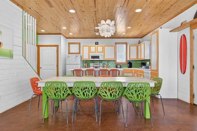 301 E Avenue C 5, Port Aransas, TX 78373