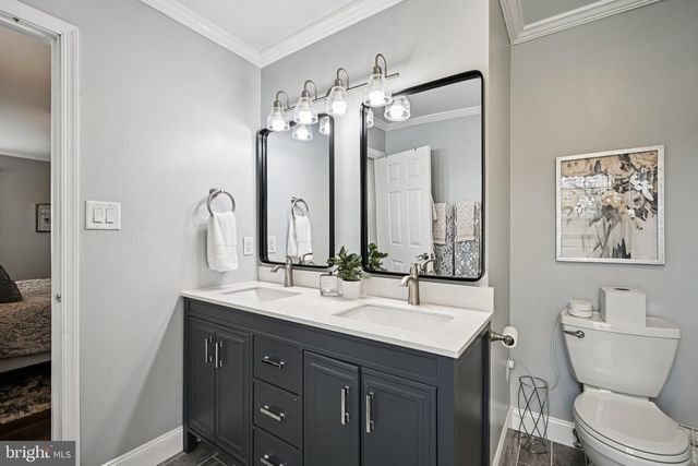 41 BIDDLE WAY, Mount Laurel, NJ 08054