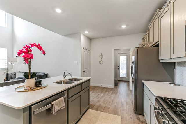 6028 Paddock Lane, Little Elm, TX 76227