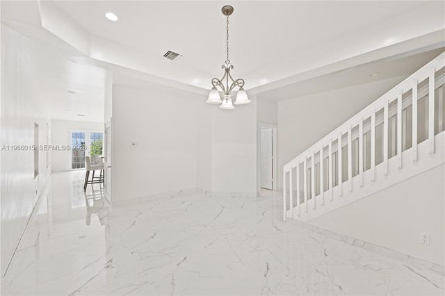 819 SW 7th Ave, Fort Lauderdale, FL 33315