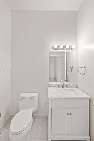 819 SW 7th Ave, Fort Lauderdale, FL 33315