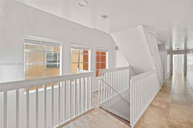 819 SW 7th Ave, Fort Lauderdale, FL 33315