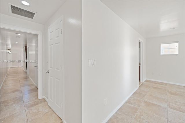 819 SW 7th Ave, Fort Lauderdale, FL 33315