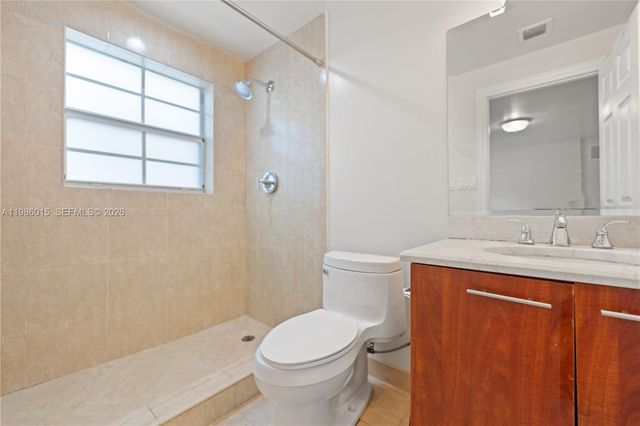 819 SW 7th Ave, Fort Lauderdale, FL 33315