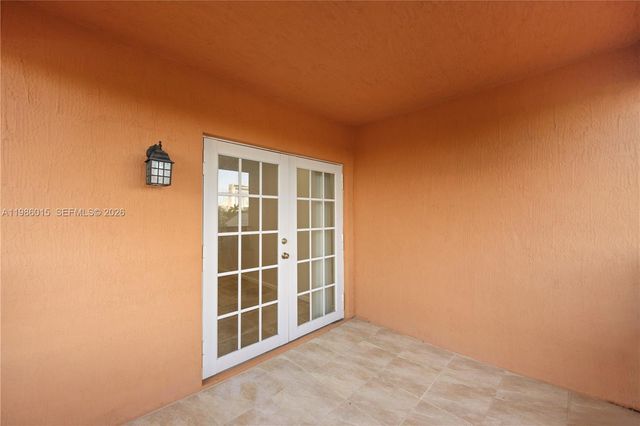 819 SW 7th Ave, Fort Lauderdale, FL 33315