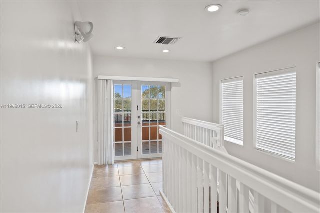 819 SW 7th Ave, Fort Lauderdale, FL 33315