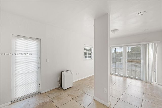 819 SW 7th Ave, Fort Lauderdale, FL 33315