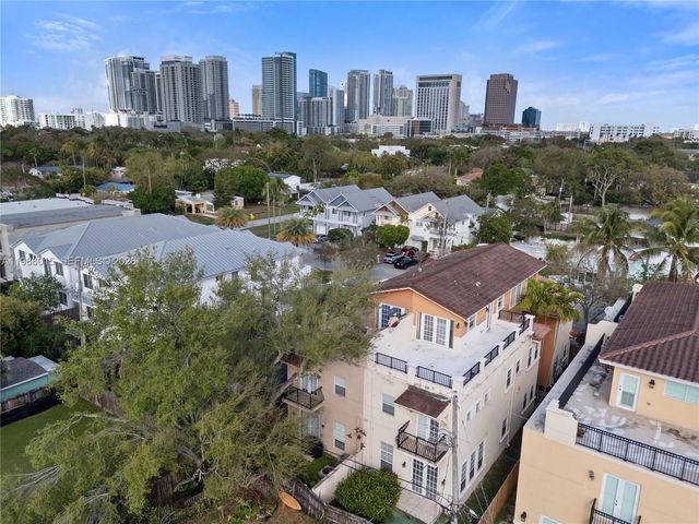 819 SW 7th Ave, Fort Lauderdale, FL 33315