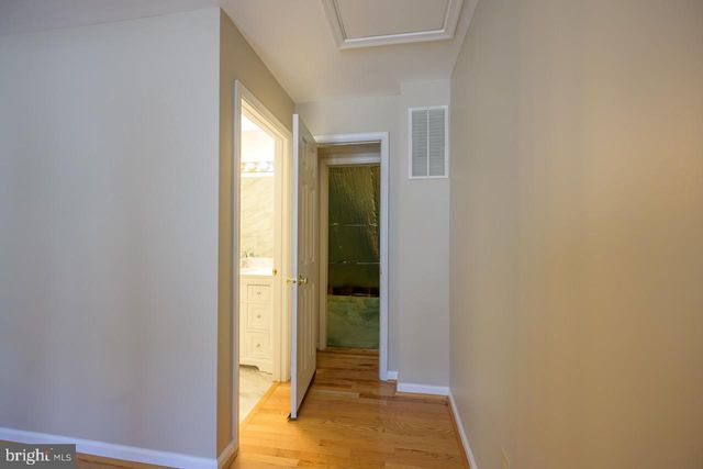 3019 22ND ST S, Arlington, VA 22204