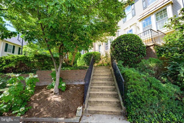 3019 22ND ST S, Arlington, VA 22204