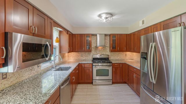 90 Perrine Pike, Hillsborough, NJ 08844