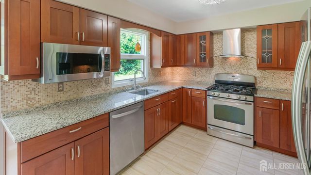 90 Perrine Pike, Hillsborough, NJ 08844