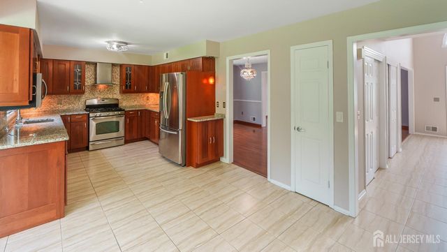 90 Perrine Pike, Hillsborough, NJ 08844