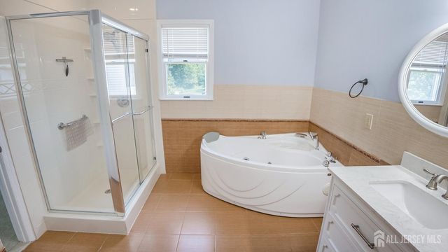 90 Perrine Pike, Hillsborough, NJ 08844