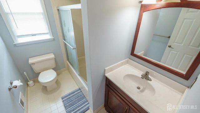 90 Perrine Pike, Hillsborough, NJ 08844