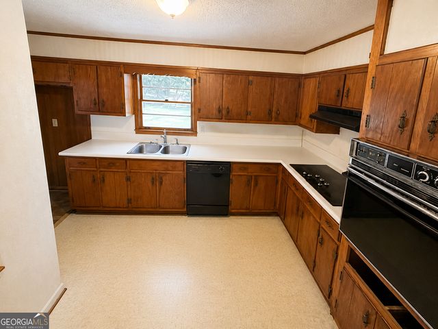 3543 Meadowview Court, Rex, GA 30273