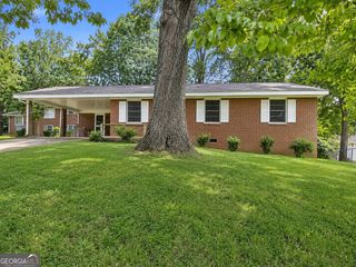 3543 Meadowview Court, Rex, GA 30273