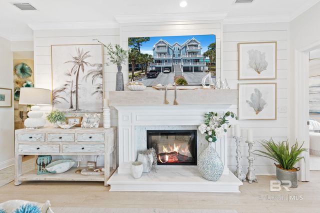 116 W 5th Avenue A, Gulf Shores, AL 36542