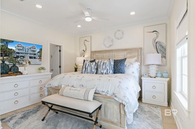 116 W 5th Avenue A, Gulf Shores, AL 36542