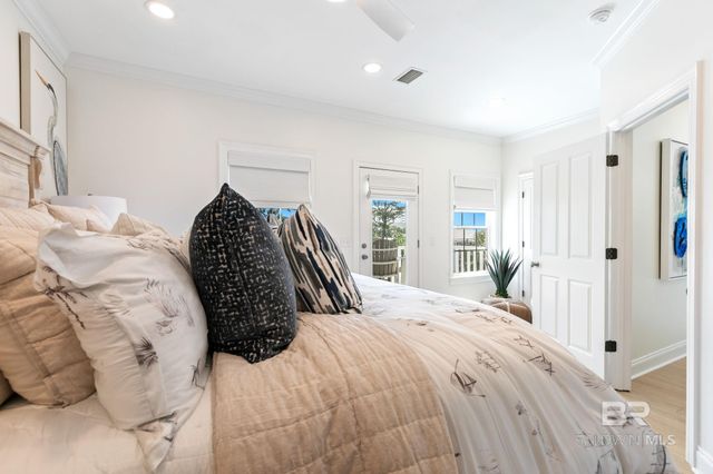 116 W 5th Avenue A, Gulf Shores, AL 36542