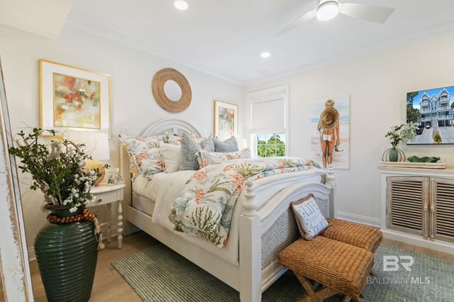 116 W 5th Avenue A, Gulf Shores, AL 36542