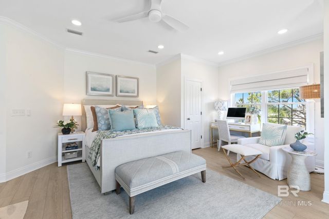 116 W 5th Avenue A, Gulf Shores, AL 36542
