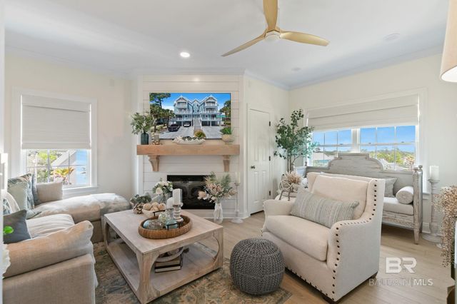 116 W 5th Avenue A, Gulf Shores, AL 36542