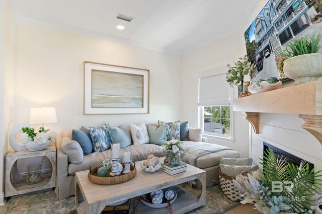 116 W 5th Avenue A, Gulf Shores, AL 36542