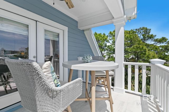 116 W 5th Avenue A, Gulf Shores, AL 36542