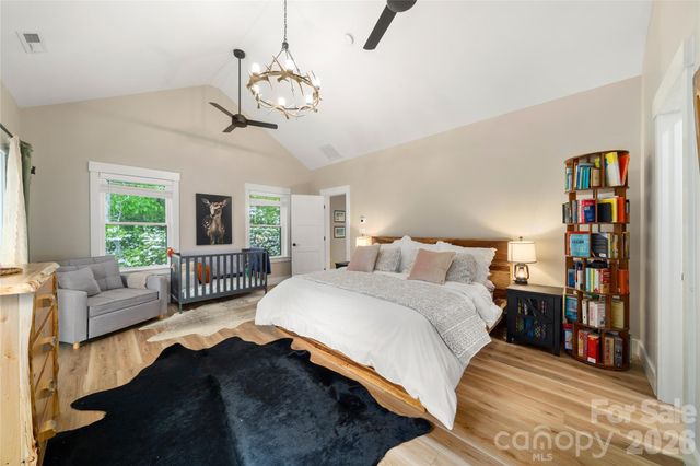 14 Locust Street, Black Mountain, NC 28711