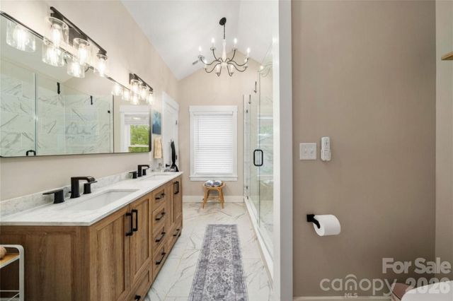 14 Locust Street, Black Mountain, NC 28711