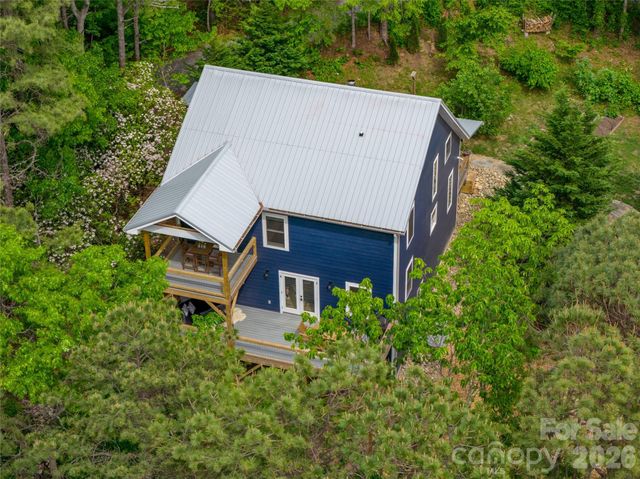 14 Locust Street, Black Mountain, NC 28711