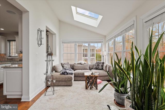 5806 WATERLOO BRIDGE CIR, Haymarket, VA 20169