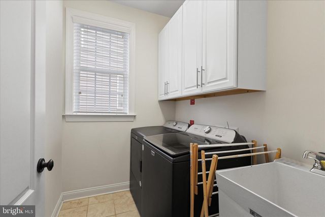 5806 WATERLOO BRIDGE CIR, Haymarket, VA 20169