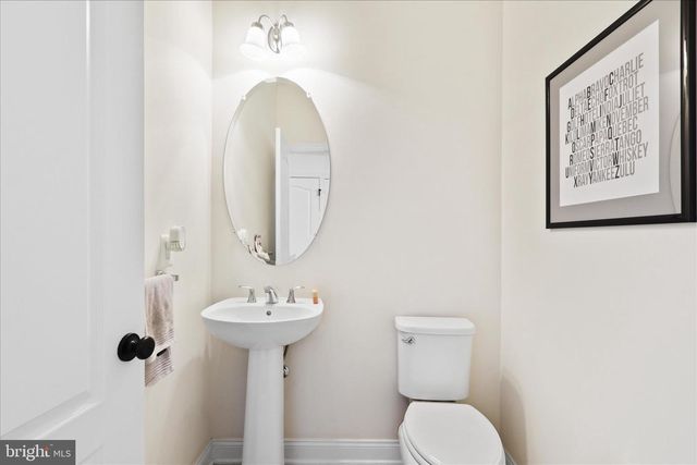 5806 WATERLOO BRIDGE CIR, Haymarket, VA 20169