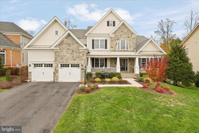 5806 WATERLOO BRIDGE CIR, Haymarket, VA 20169