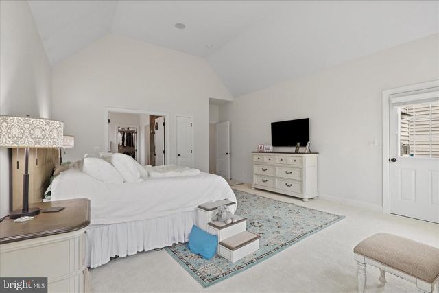 5806 WATERLOO BRIDGE CIR, Haymarket, VA 20169