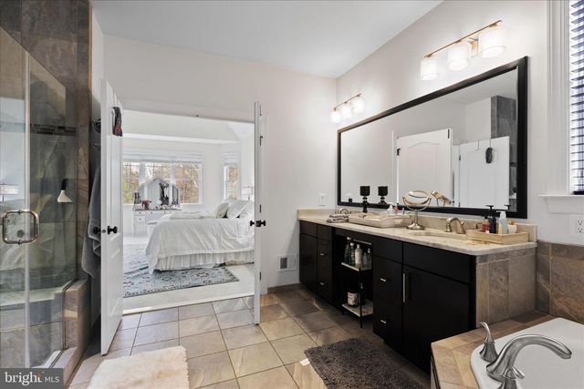 5806 WATERLOO BRIDGE CIR, Haymarket, VA 20169