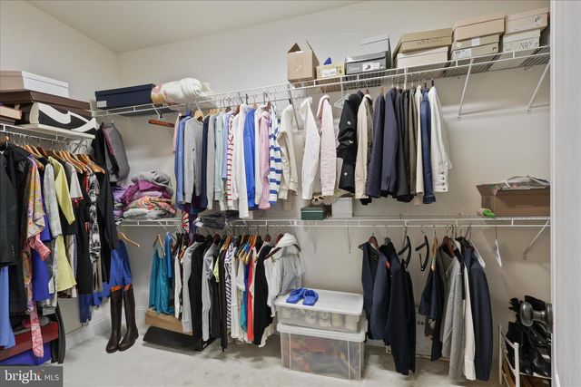 5806 WATERLOO BRIDGE CIR, Haymarket, VA 20169