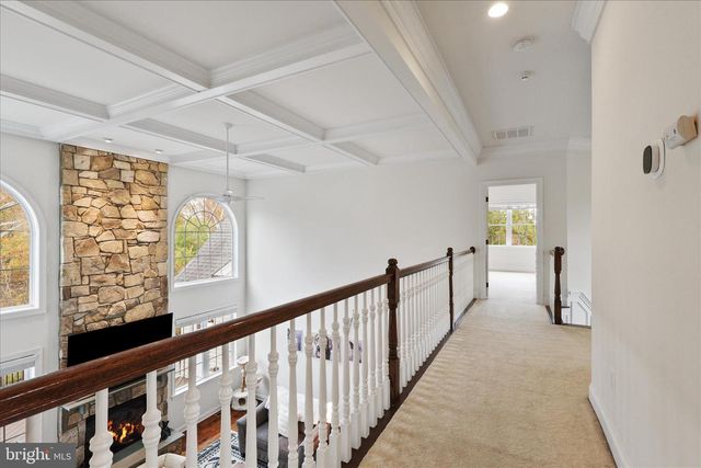 5806 WATERLOO BRIDGE CIR, Haymarket, VA 20169