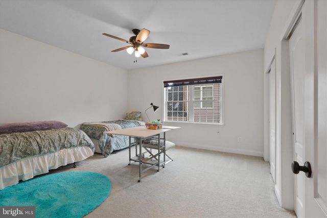 5806 WATERLOO BRIDGE CIR, Haymarket, VA 20169