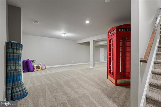 5806 WATERLOO BRIDGE CIR, Haymarket, VA 20169