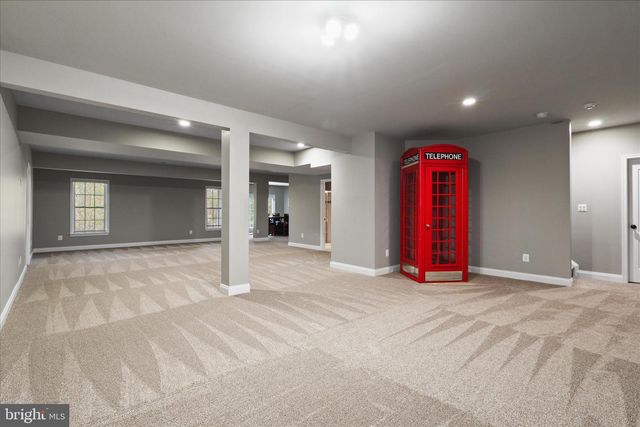 5806 WATERLOO BRIDGE CIR, Haymarket, VA 20169