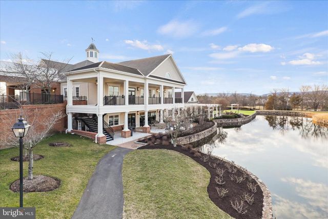 5806 WATERLOO BRIDGE CIR, Haymarket, VA 20169