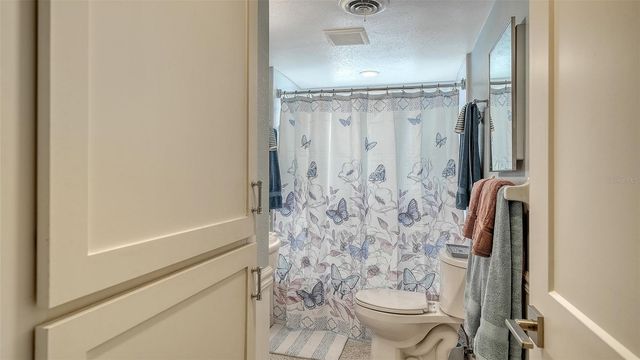 817 HARBOR DRIVE S, Venice, FL 34285