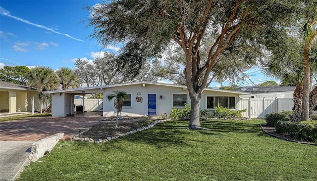 817 HARBOR DRIVE S, Venice, FL 34285