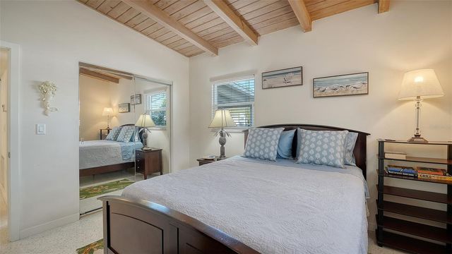 817 HARBOR DRIVE S, Venice, FL 34285